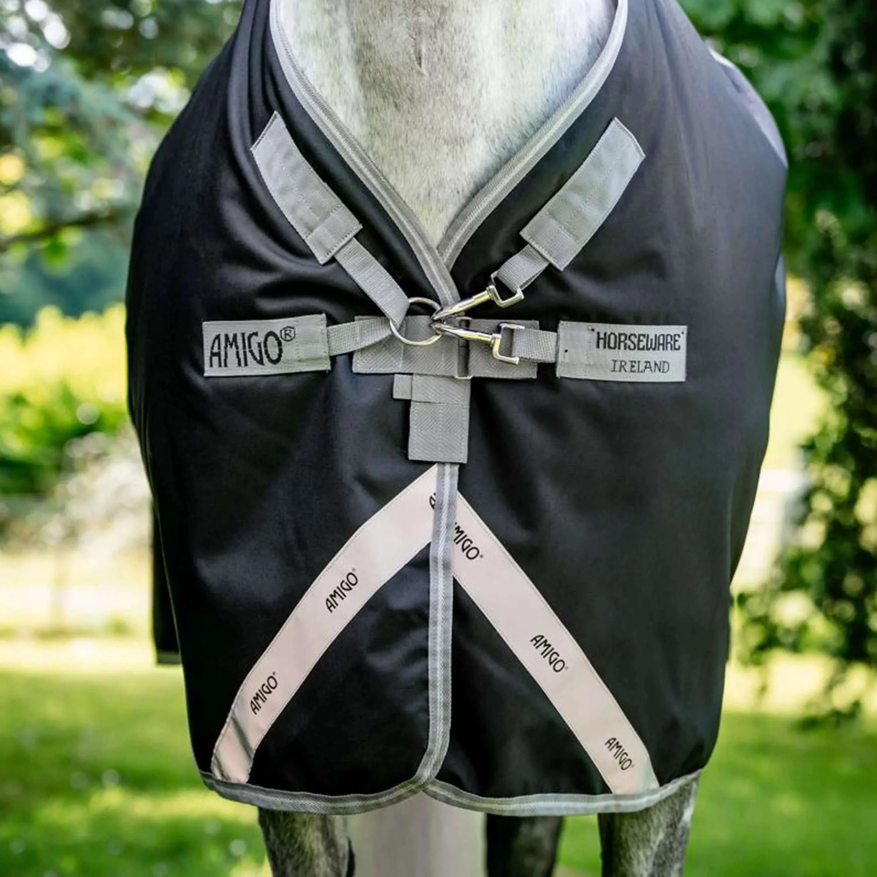 Amigo Couverture Turnout Bravo 100g Black/Titanium Grey - Image 3