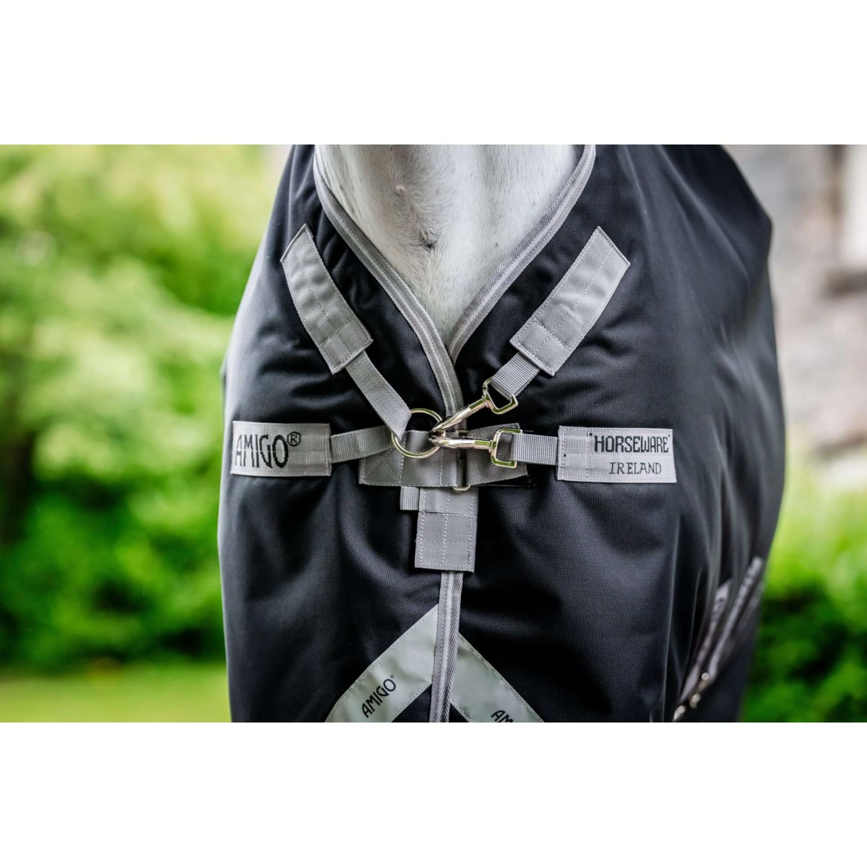 Amigo Turnout Rug 1200D 250g Black/Titanium Grey/Silver - Image 2