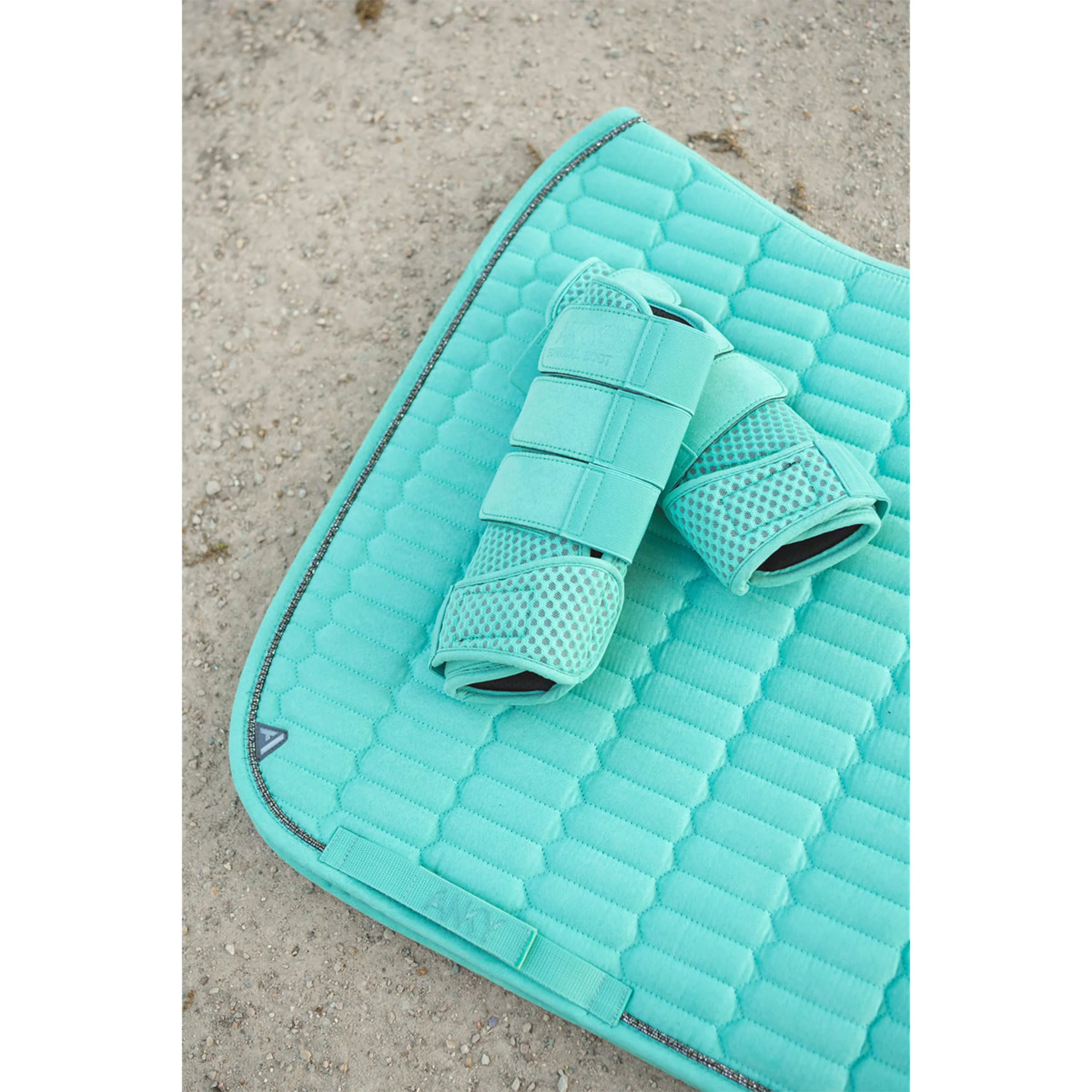 ANKY Tapis de Selle Suede XB261110 Dressage Pool Blue - Image 8