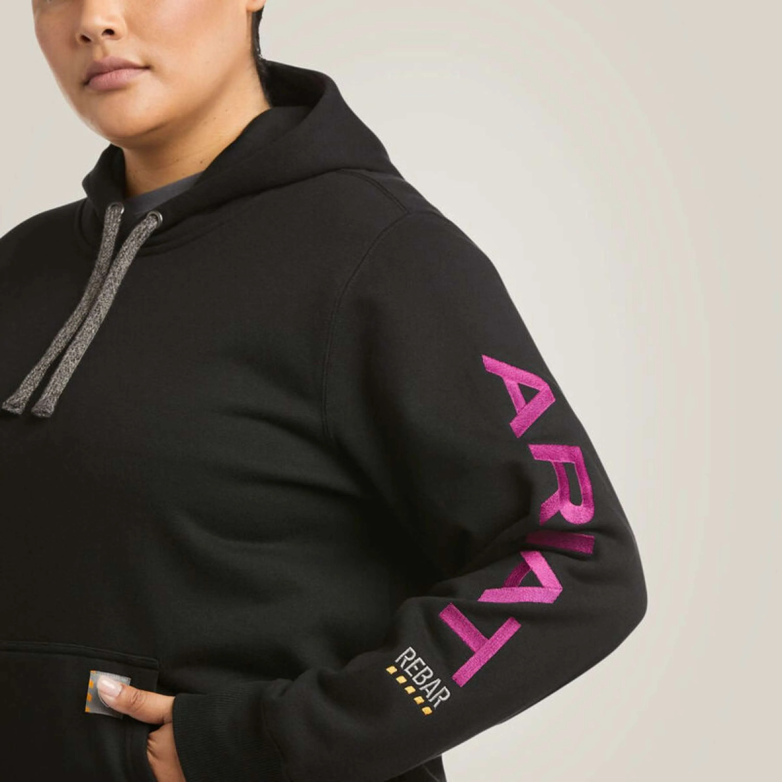 Ariat Pull col Hoodie Rebar Graphic Femme Noir/Violet - Image 6