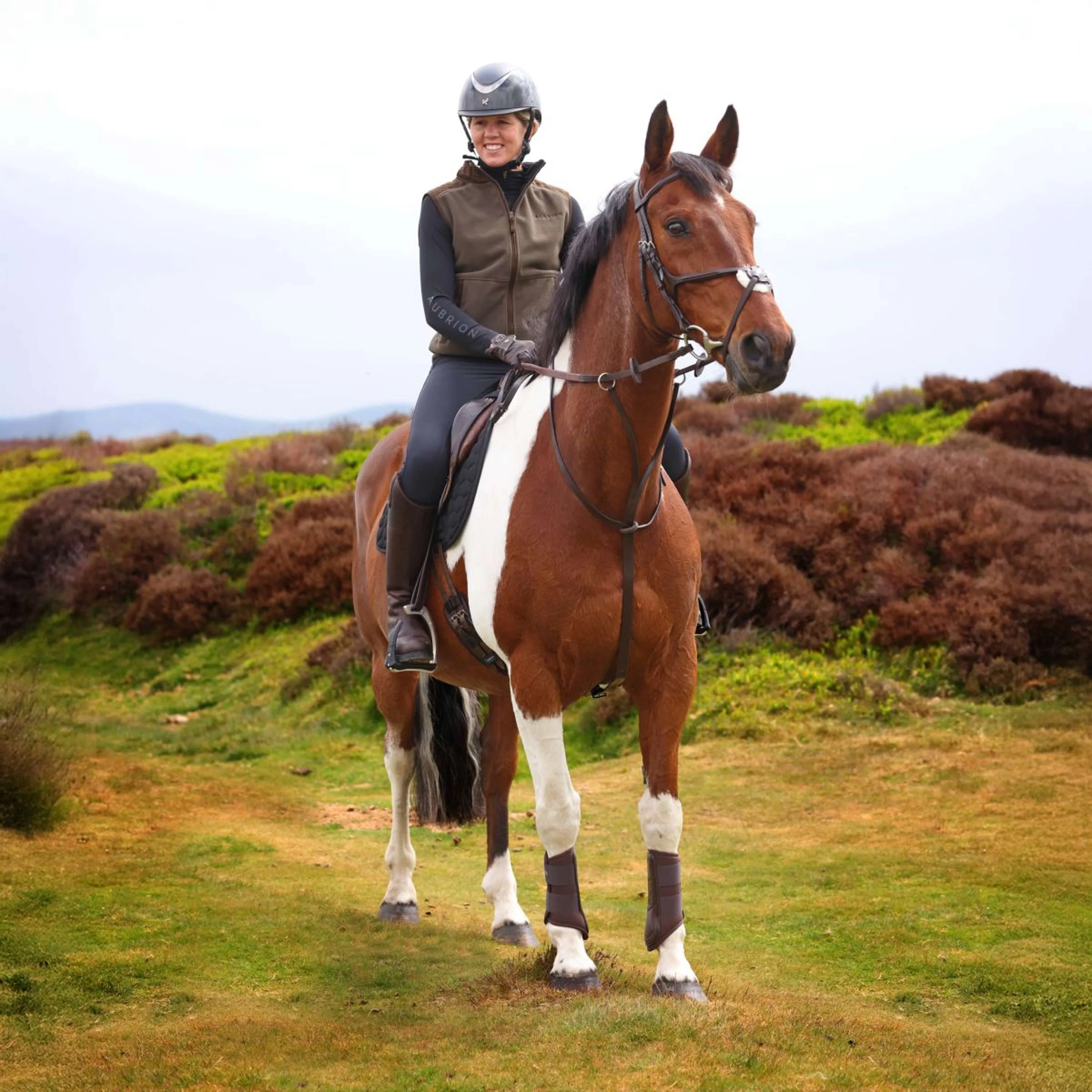 Aubrion by Shires Bodychauffant Heritage Fleece Olive foncé - Image 19