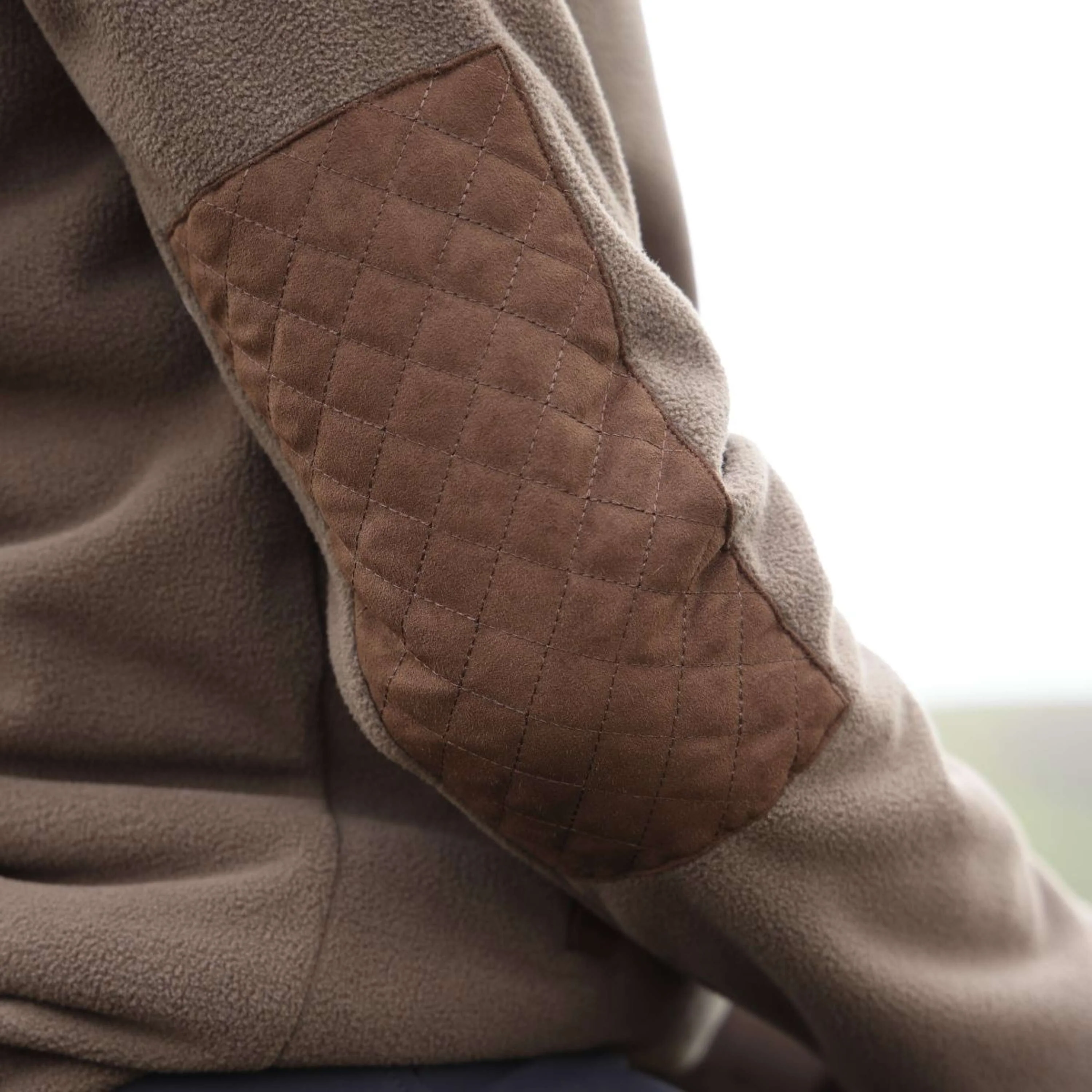 Aubrion by Shires Pull Heritage Fleece Olive foncé - Image 4