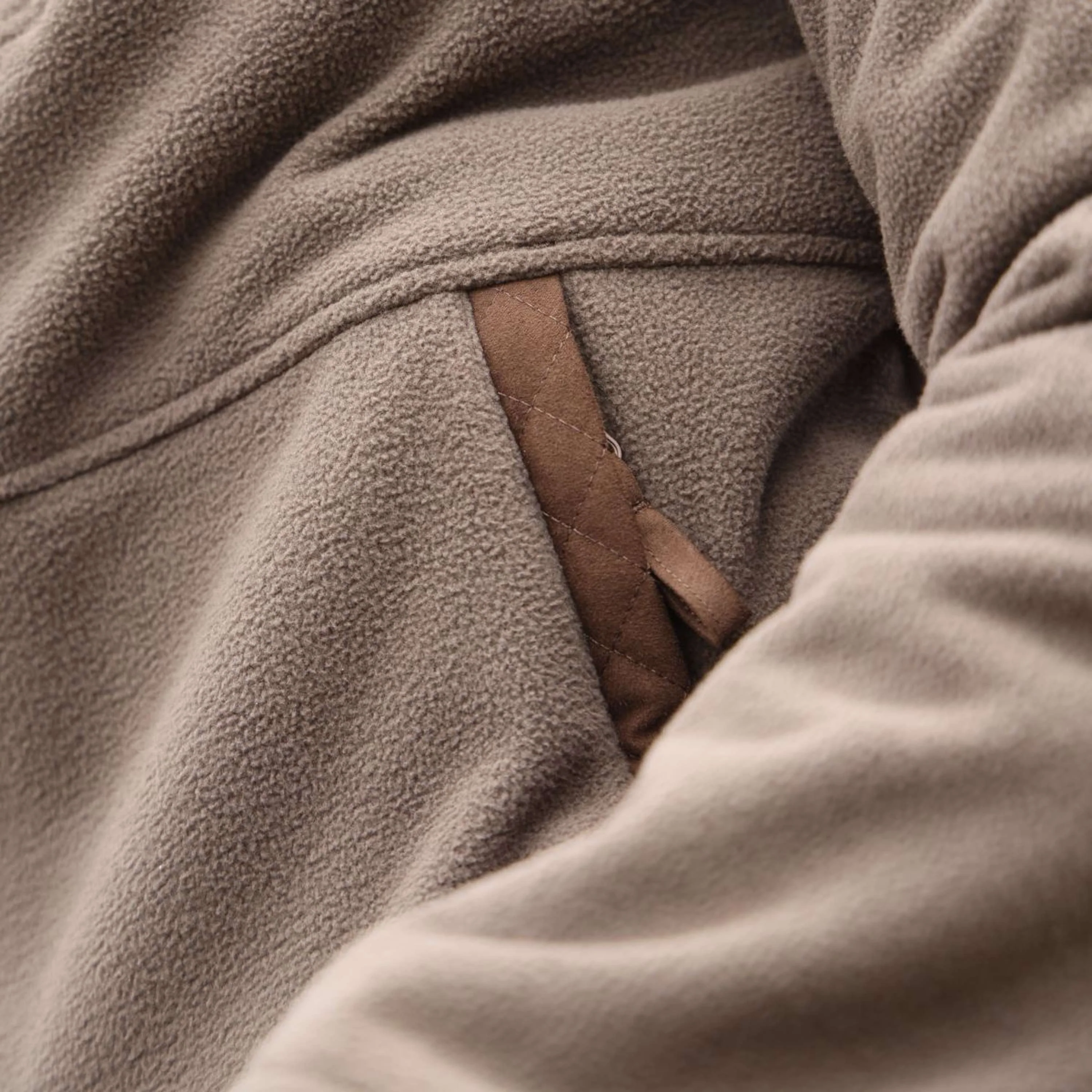 Aubrion by Shires Pull Heritage Fleece Olive foncé - Image 8