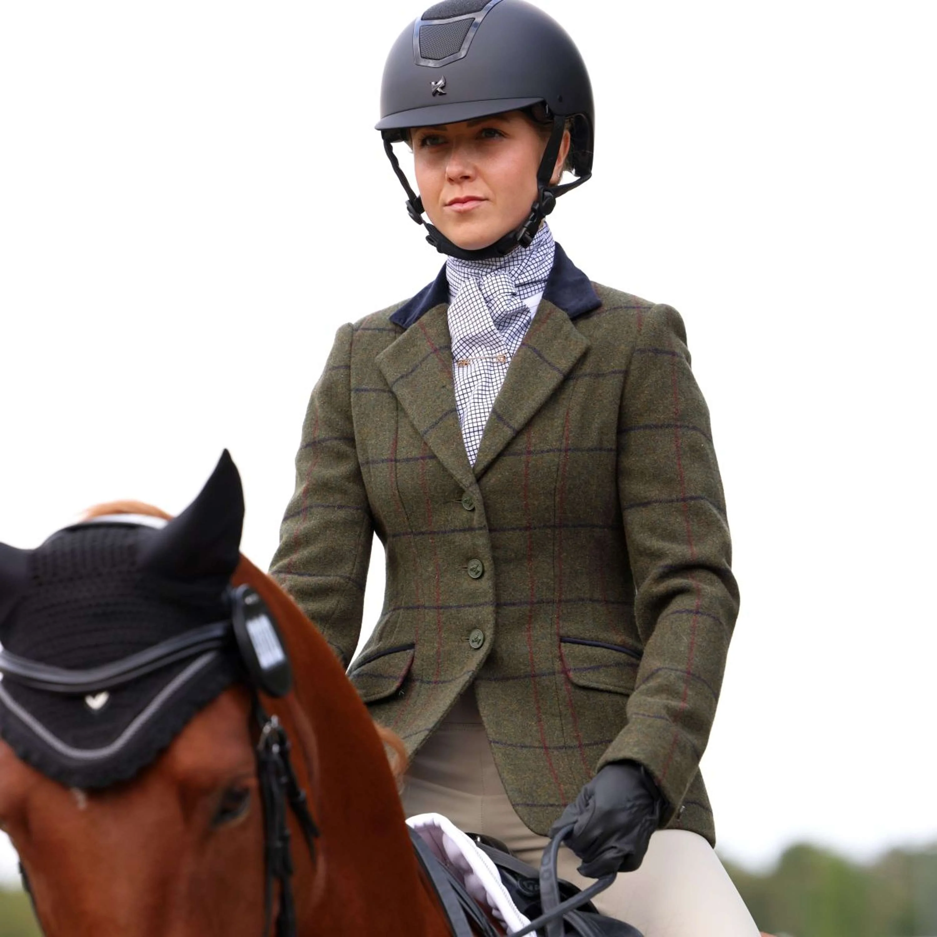 Aubrion by Shires Veste de Concours Saratoga Spruce Vert Check - Image 4