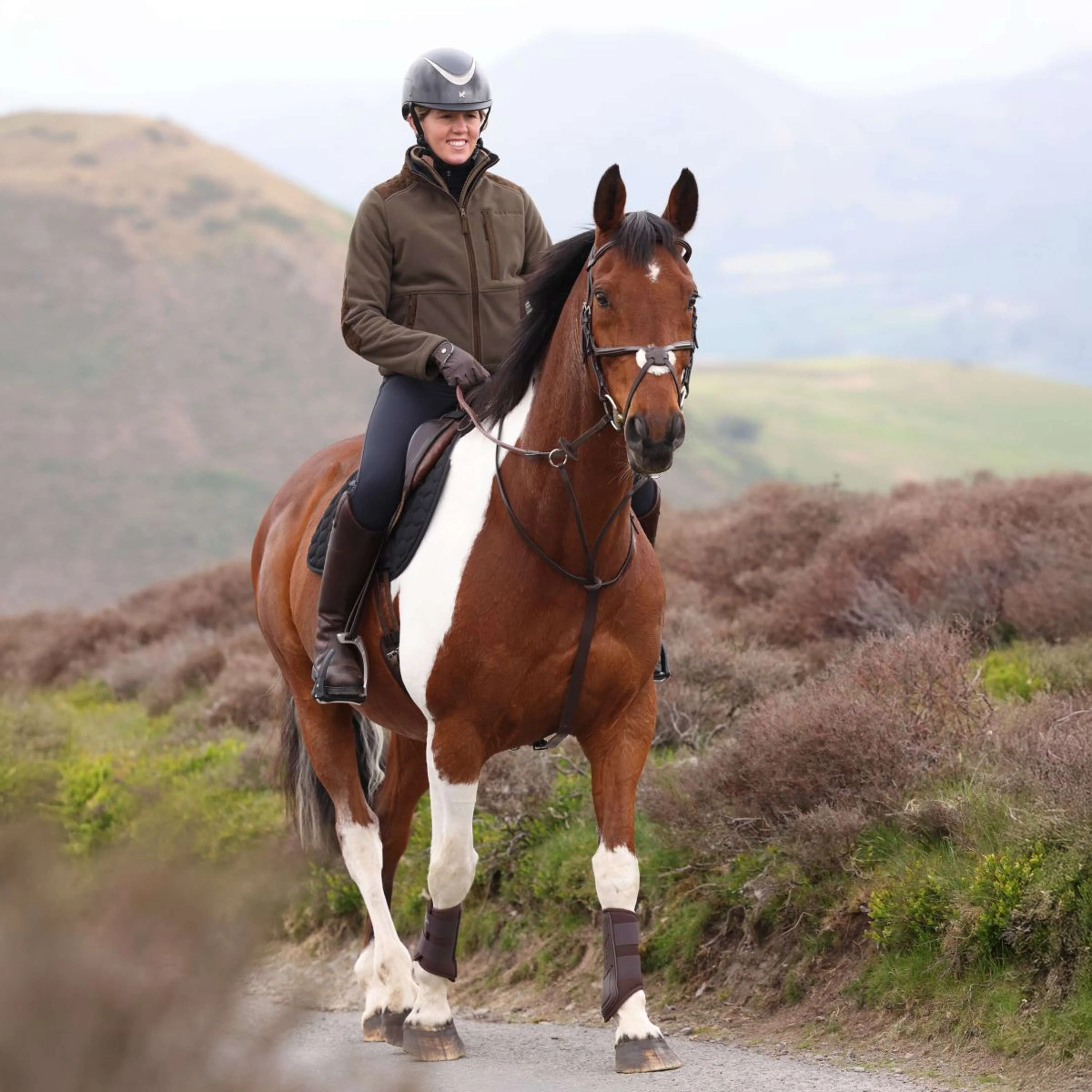 Aubrion by Shires Veste Heritage Fleece Olive foncé - Image 13