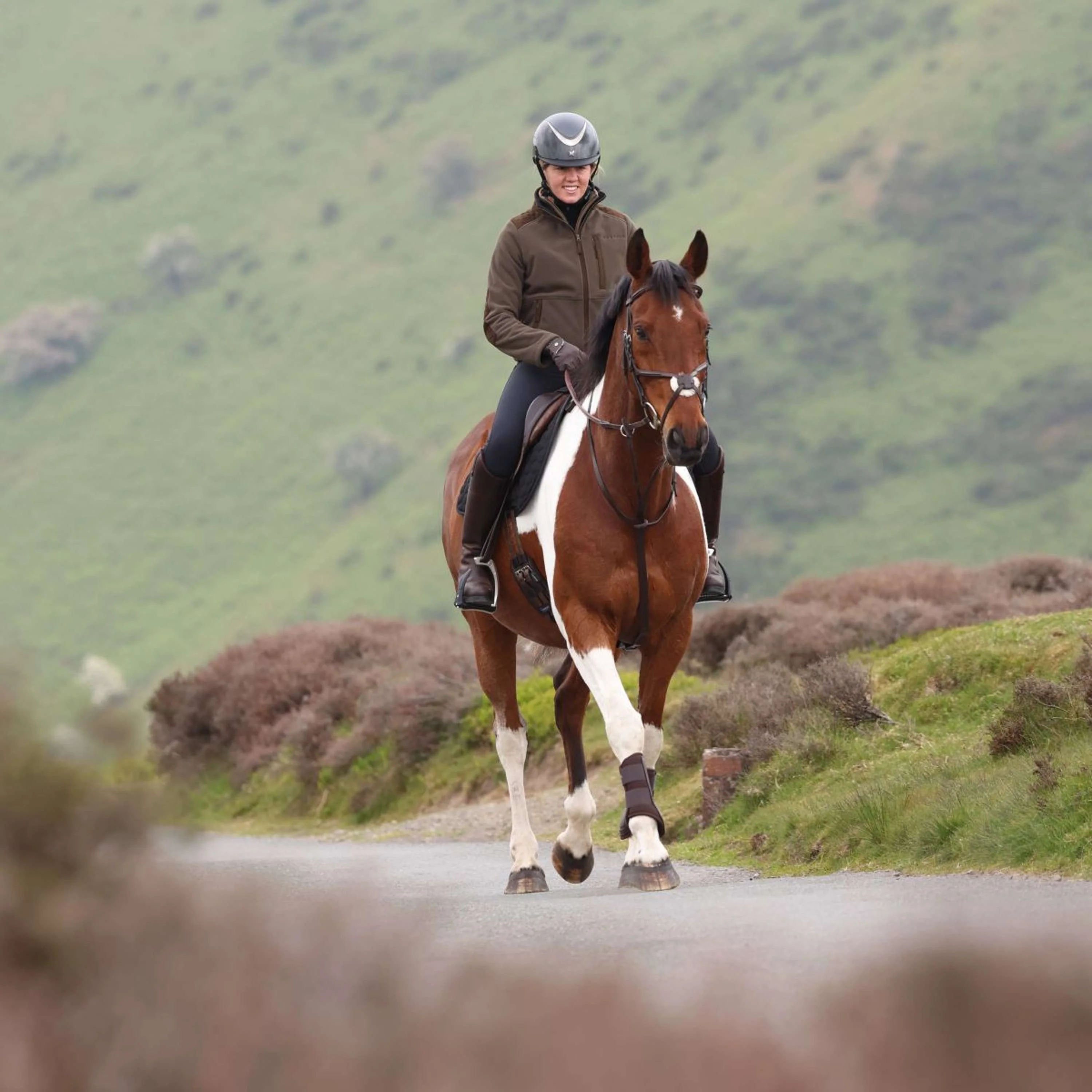Aubrion by Shires Veste Heritage Fleece Olive foncé - Image 14