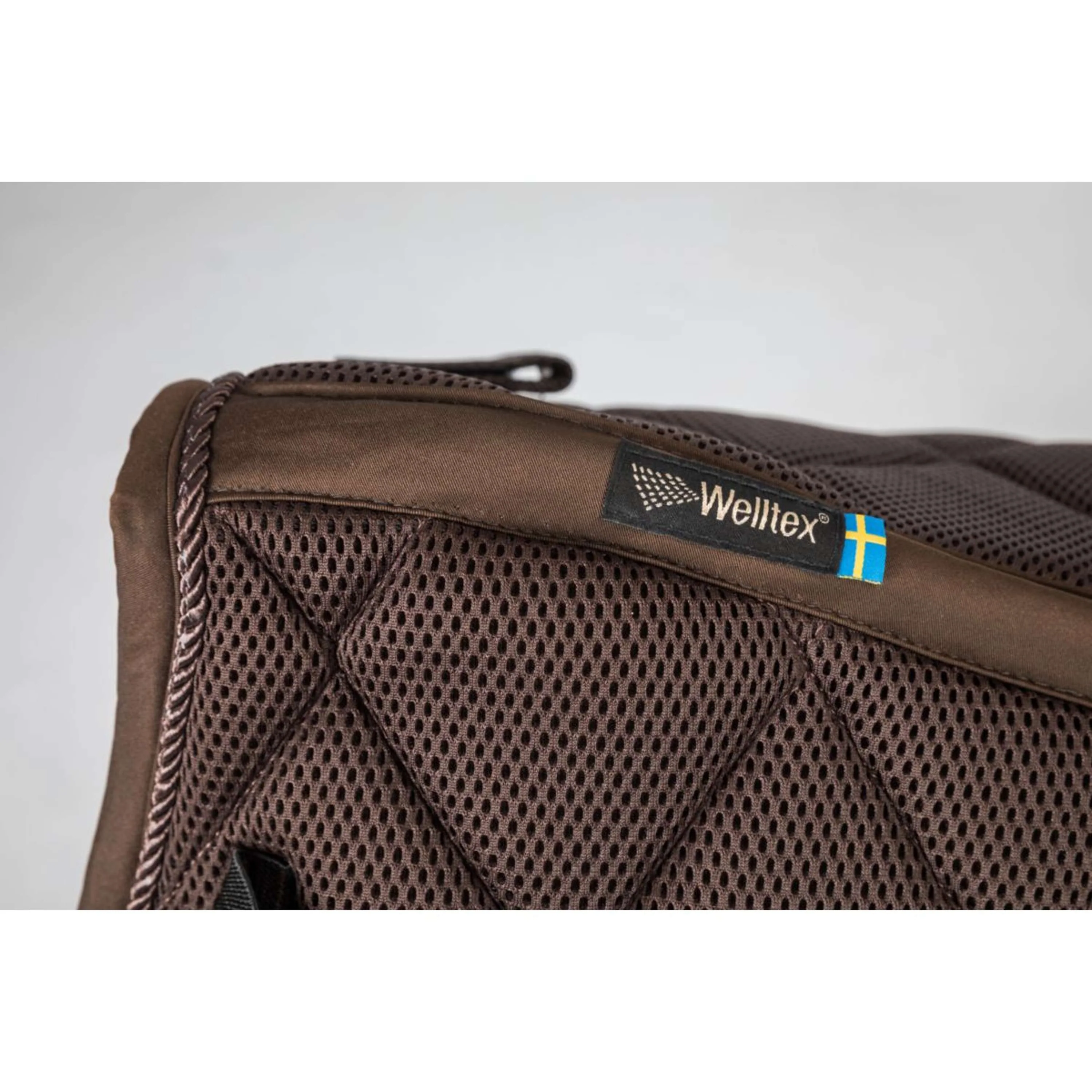 Back on Track Tapis de Selle AirFlow Dressage Marron - Image 5