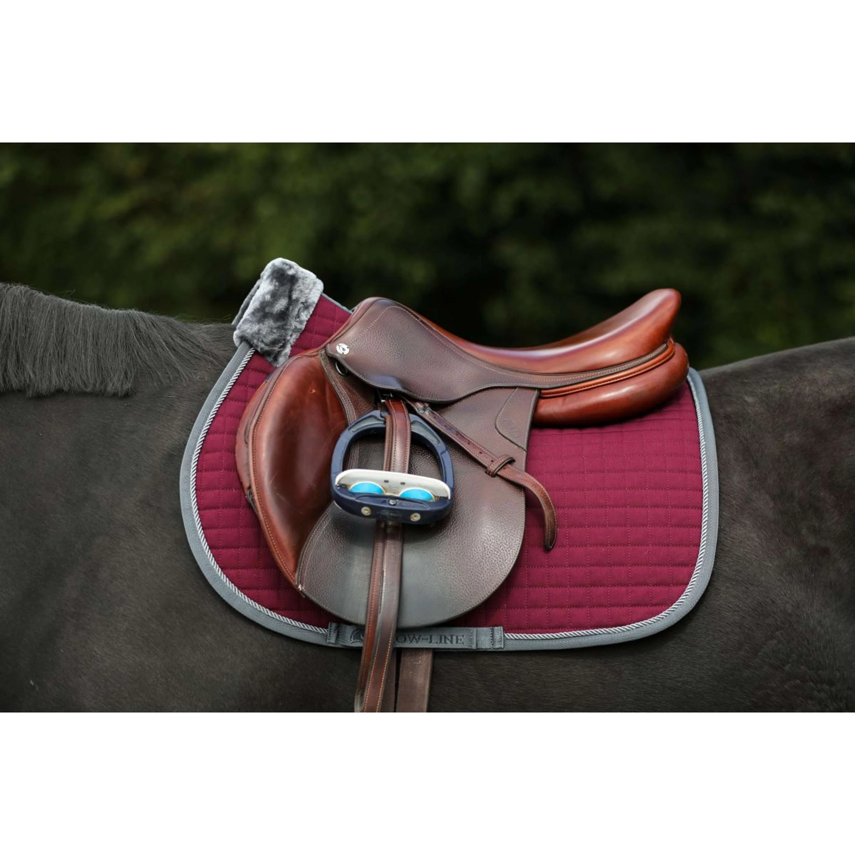 Bucas Tapis de Selle Show-Line de Saut Bordeaux