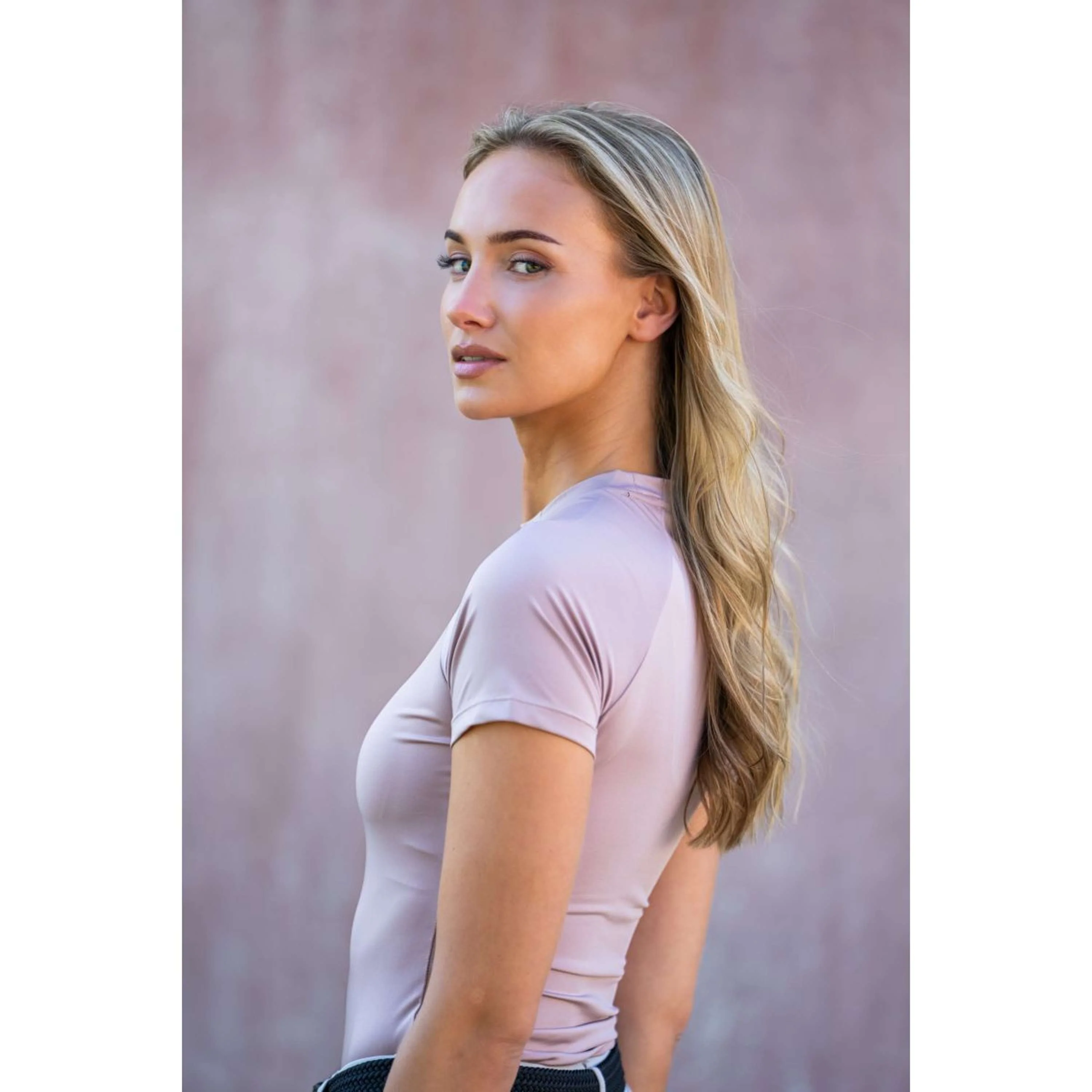 Equestrian Stockholm Chemise Dynamic Short Sleeve Midsummer Blush - Image 3