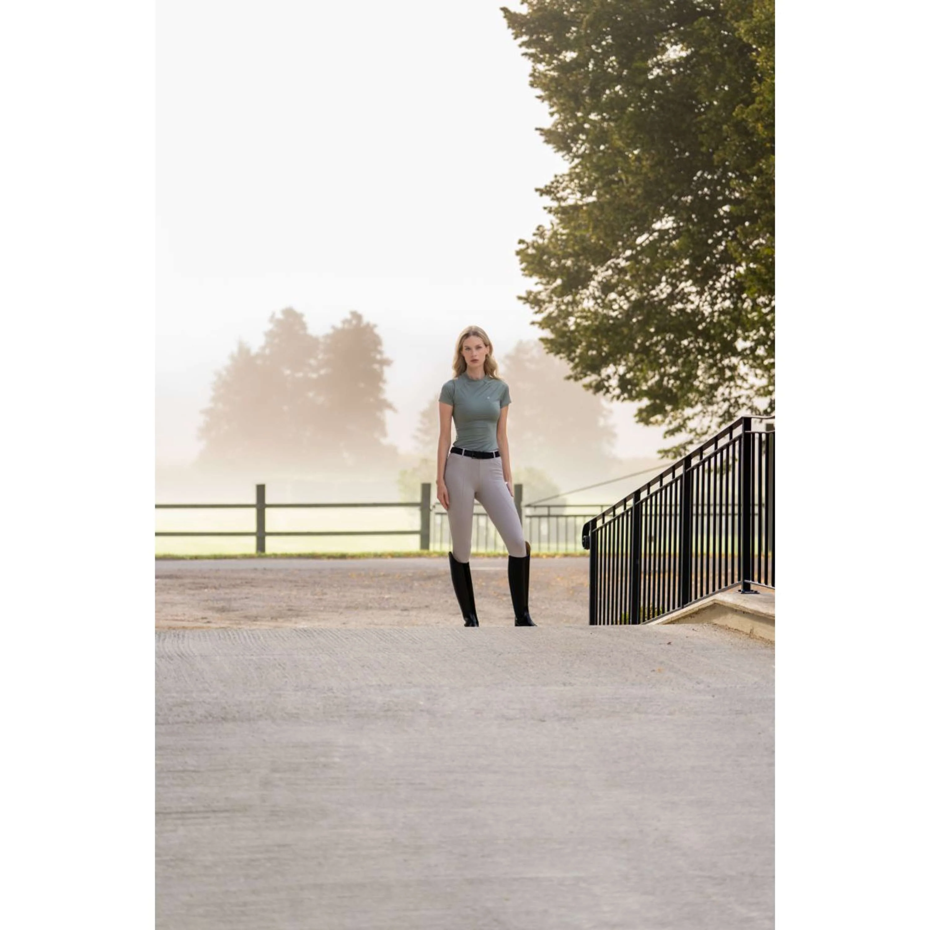 Equestrian Stockholm Chemise Dynamic Short Sleeve Pistachio White - Image 7