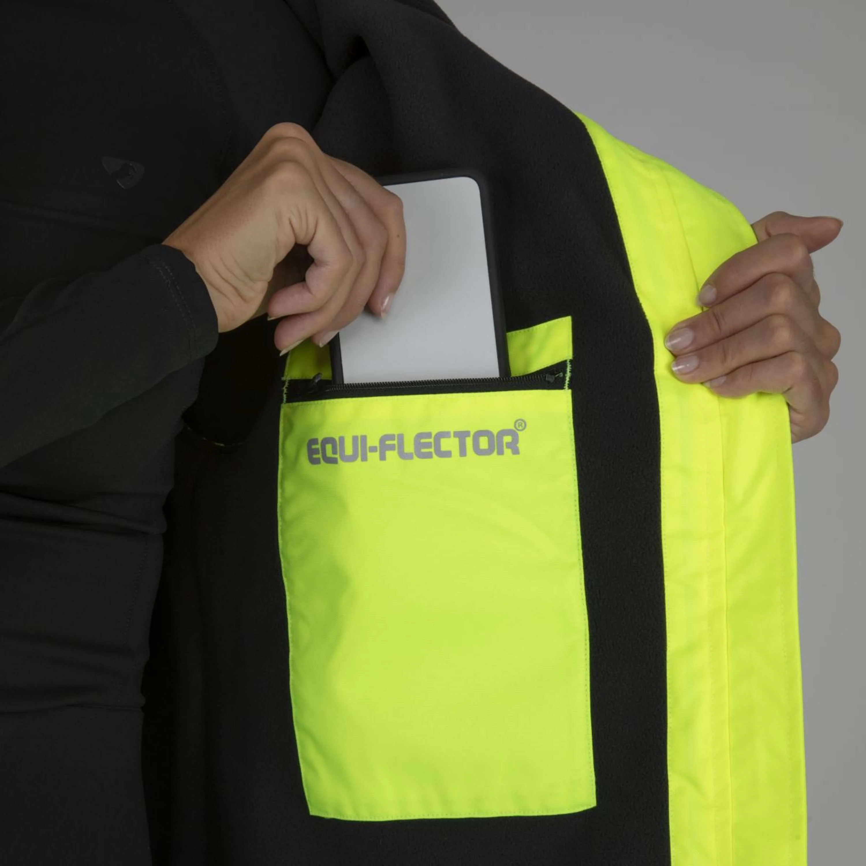 Equi-Flector by Shires Gilet Réfléchissant Jaune - Image 26