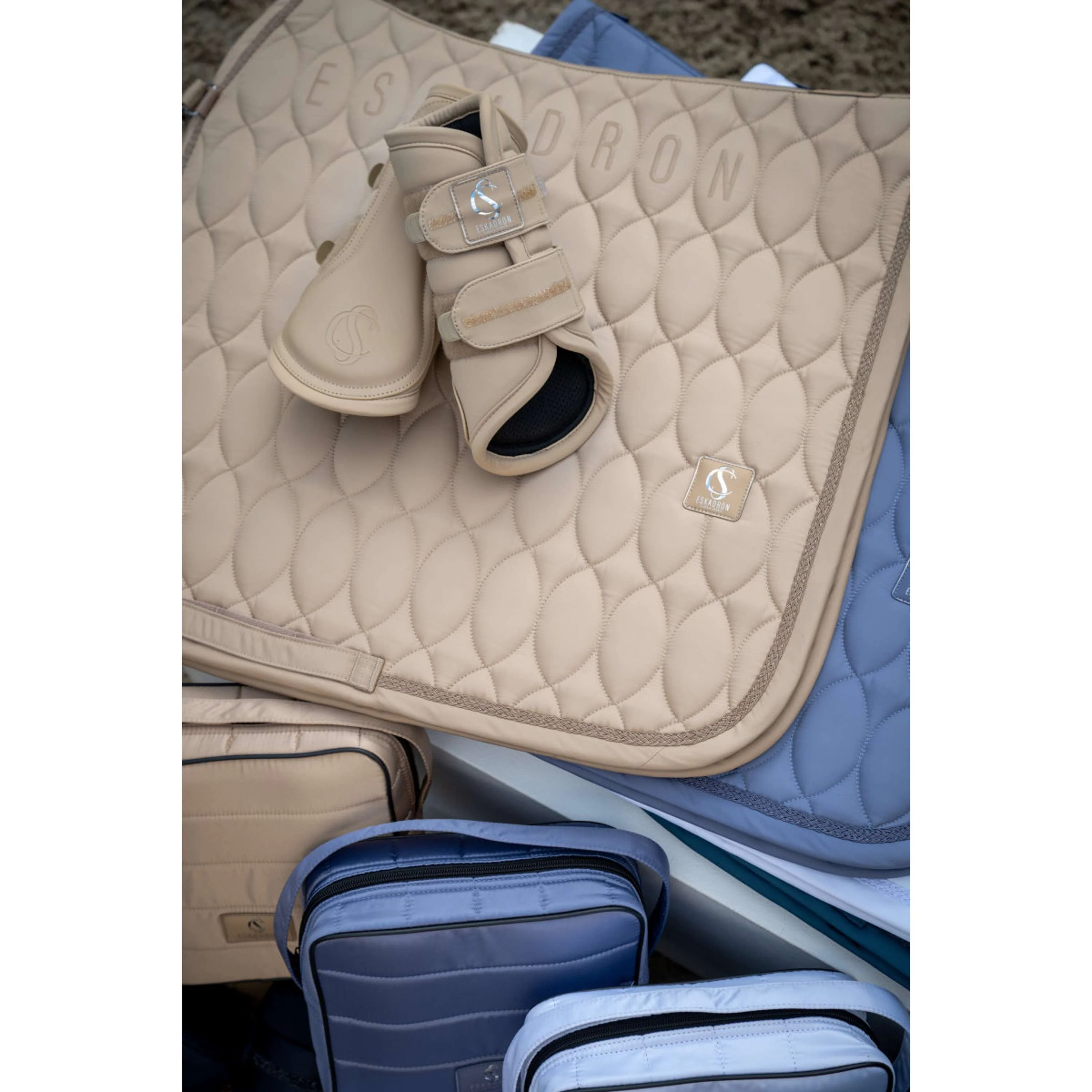 Eskadron Tapis de Selle Classic Sports Softshell Jewel Dressage Sierra - Image 2