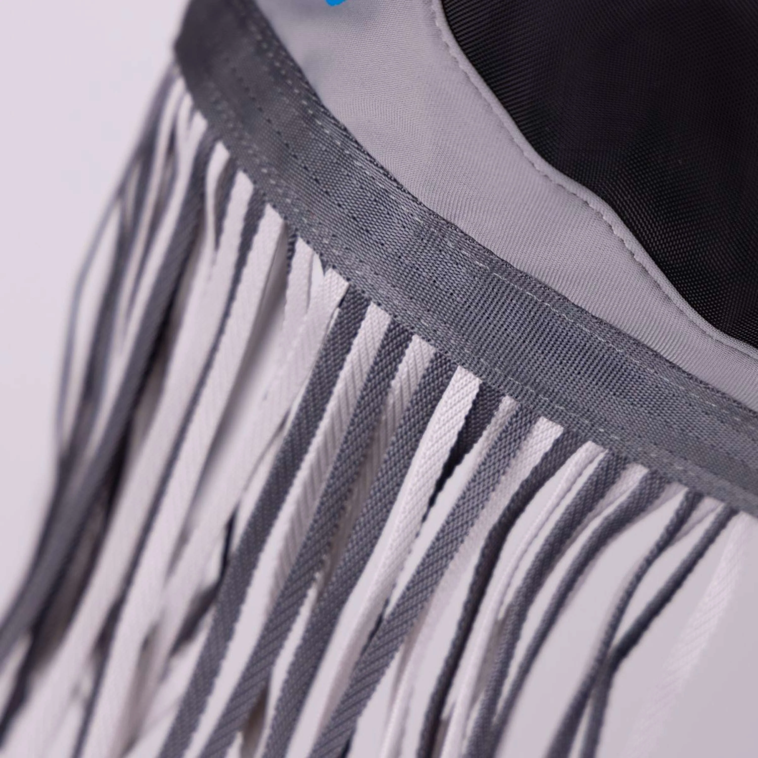 FlyGuard by Shires Masque Anti-Mouches Pro Fine Mesh avec Oreilles et Franges Jet - Image 4