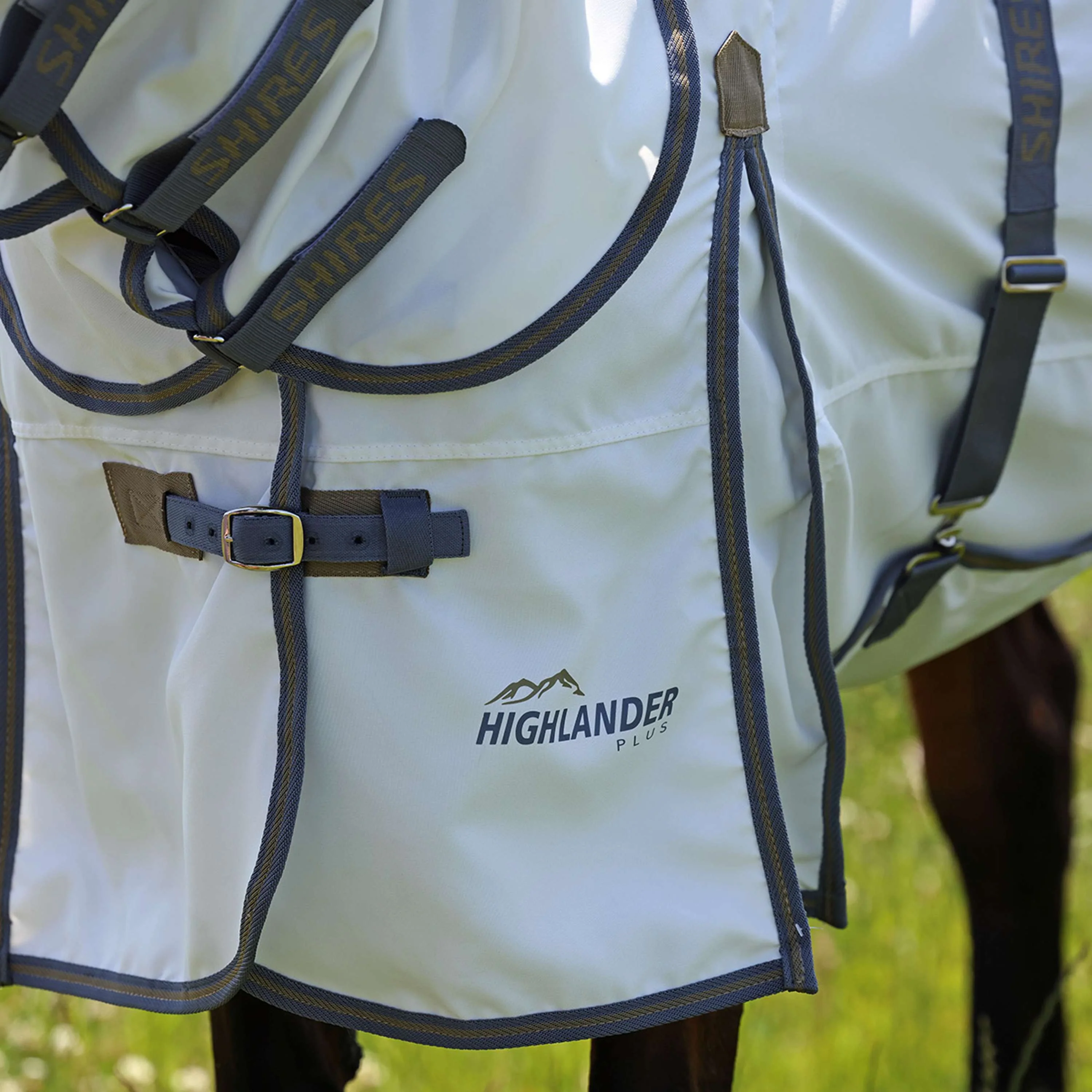Highlander Plus by Shires Couverture Anti-Eczema Sweet-Itch Combo Blanc/Airforce - Image 2