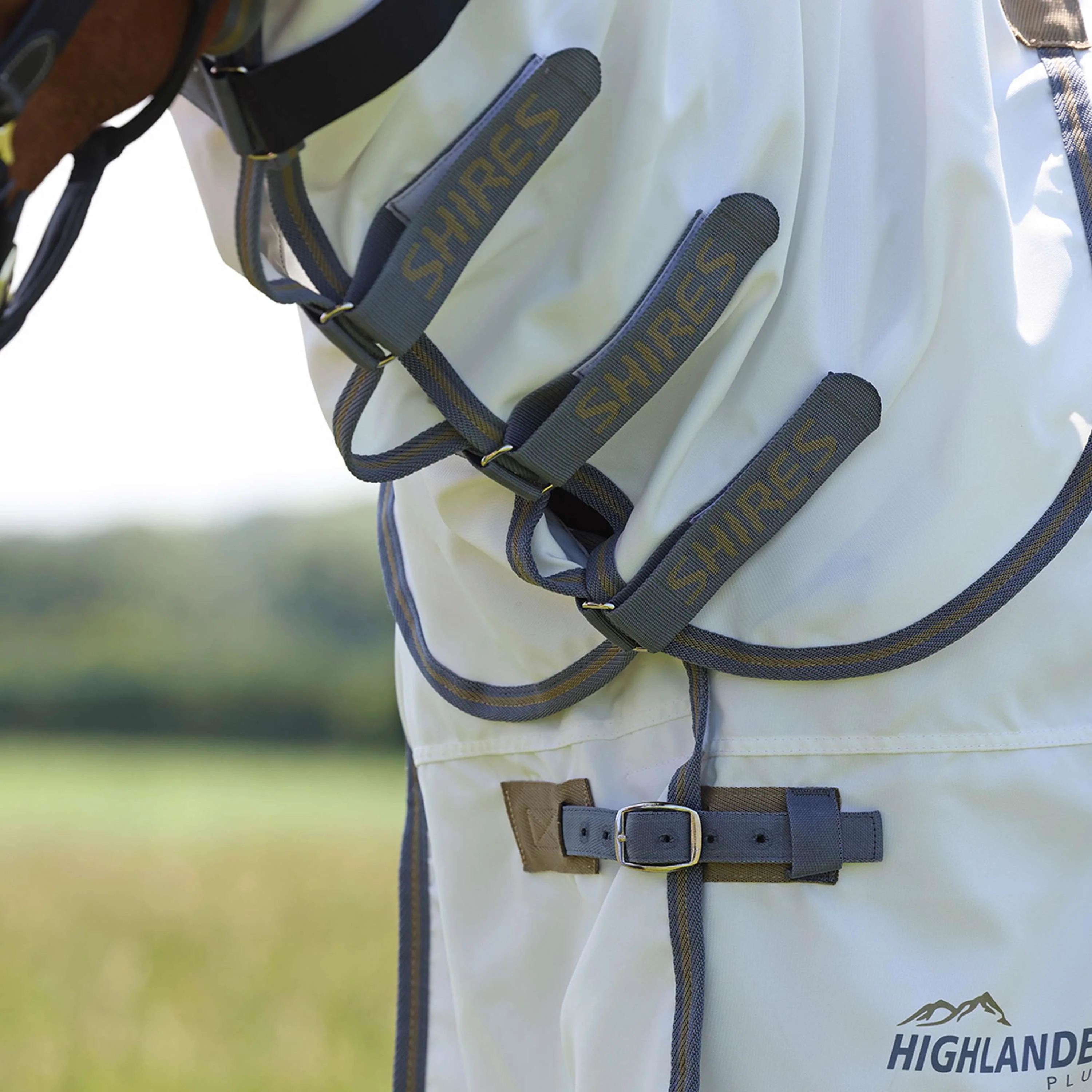 Highlander Plus by Shires Couverture Anti-Eczema Sweet-Itch Combo Blanc/Airforce - Image 3