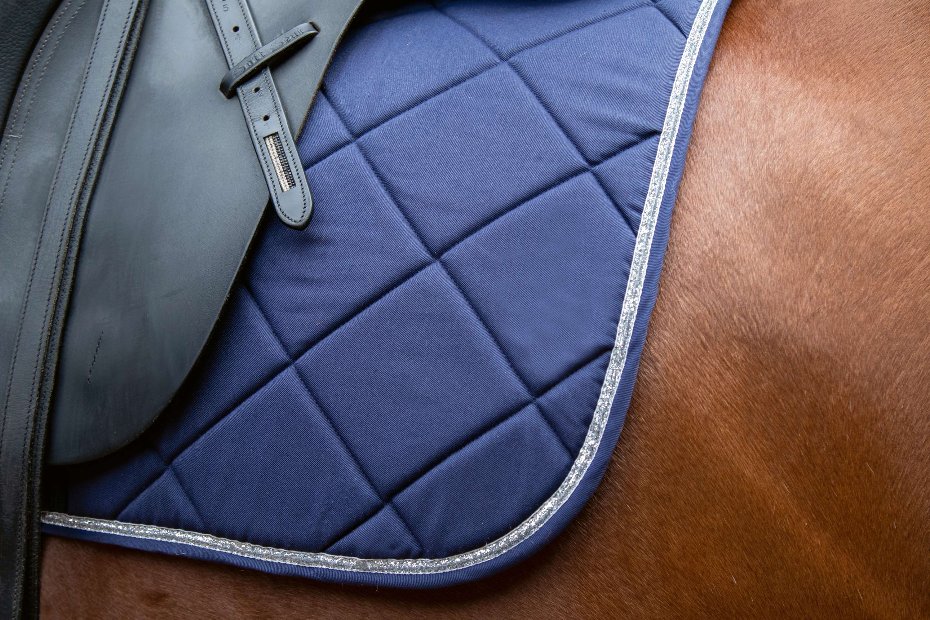 HKM Tapis de Selle Romy Rose - Image 3