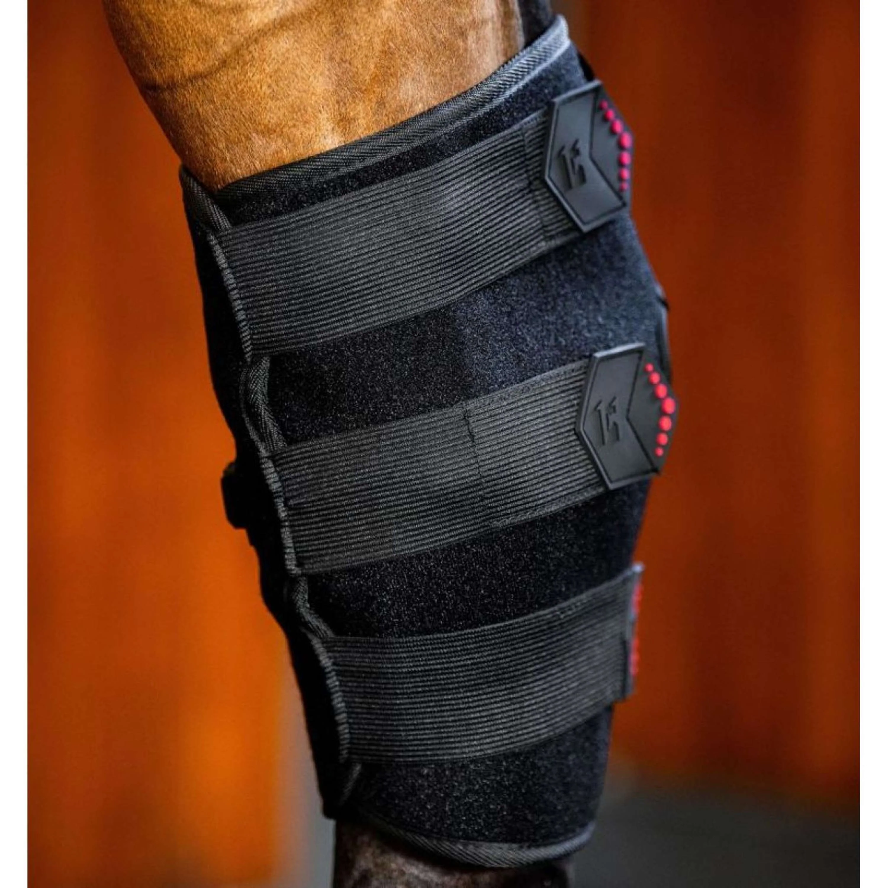 Horseware LED Red Light Therapy Right Hock Boot Noir - Image 3