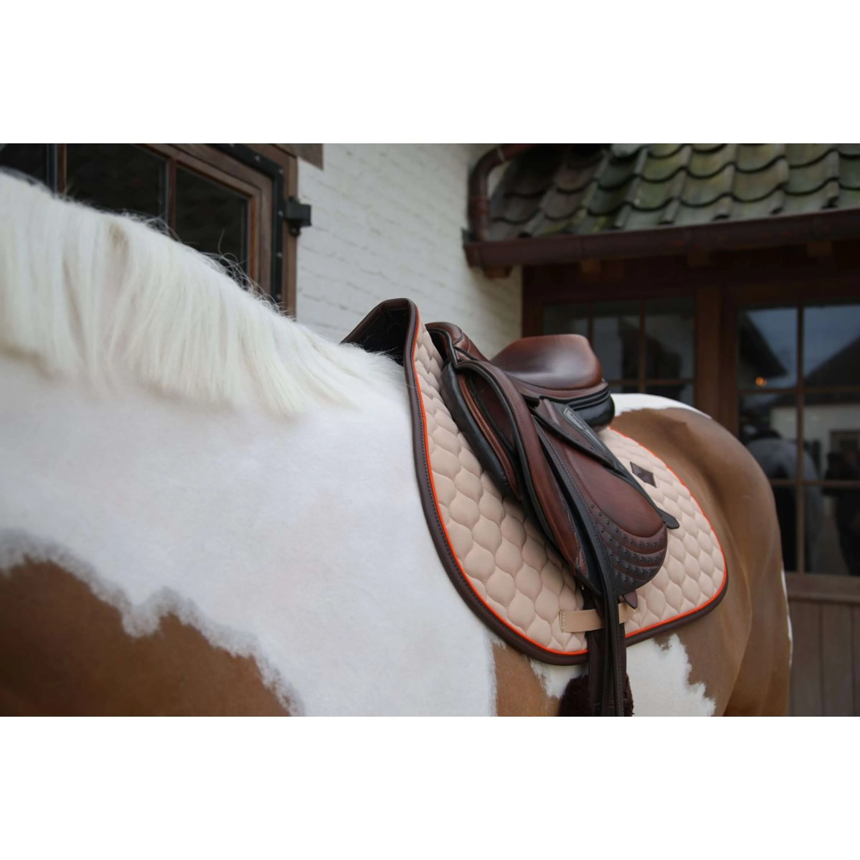 Kentucky Horsewear Tapis de Selle Onion Quilt Leather Neon de Saut Beige - Image 4