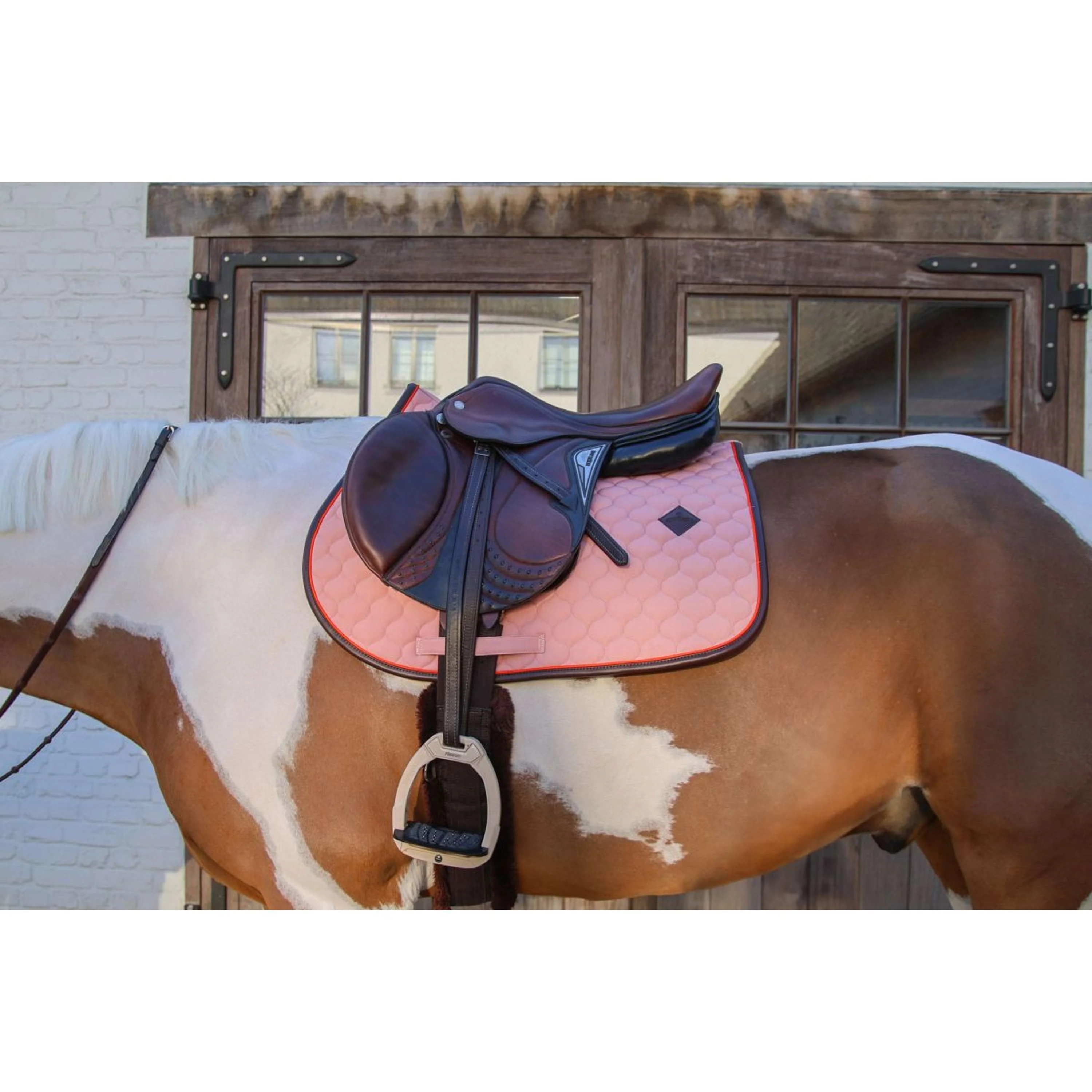 Kentucky Horsewear Tapis de Selle Onion Quilt Leather Neon de Saut Rose Vieux - Image 5