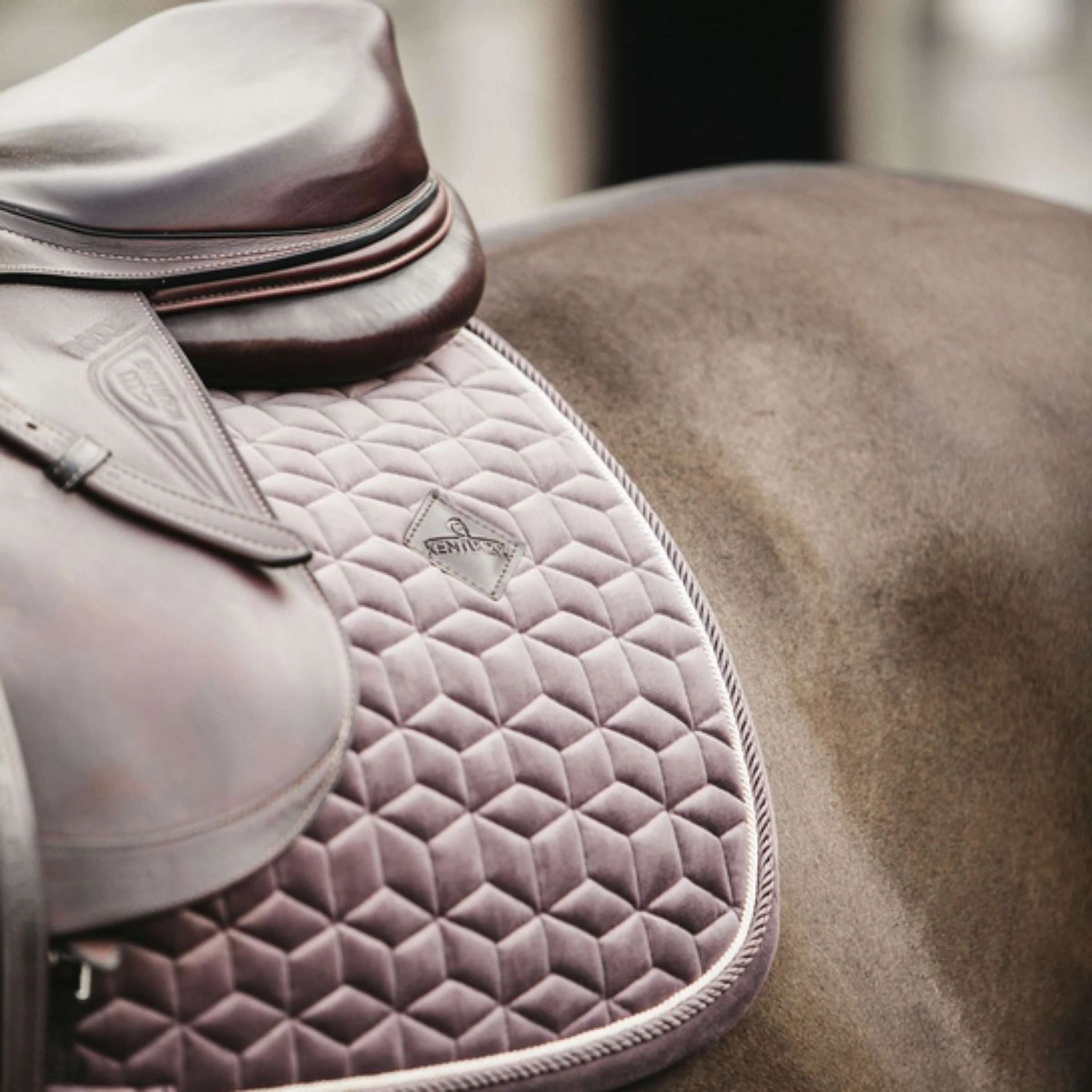 Kentucky Tapis de Selle Velvet de Saut Lilas - Image 2