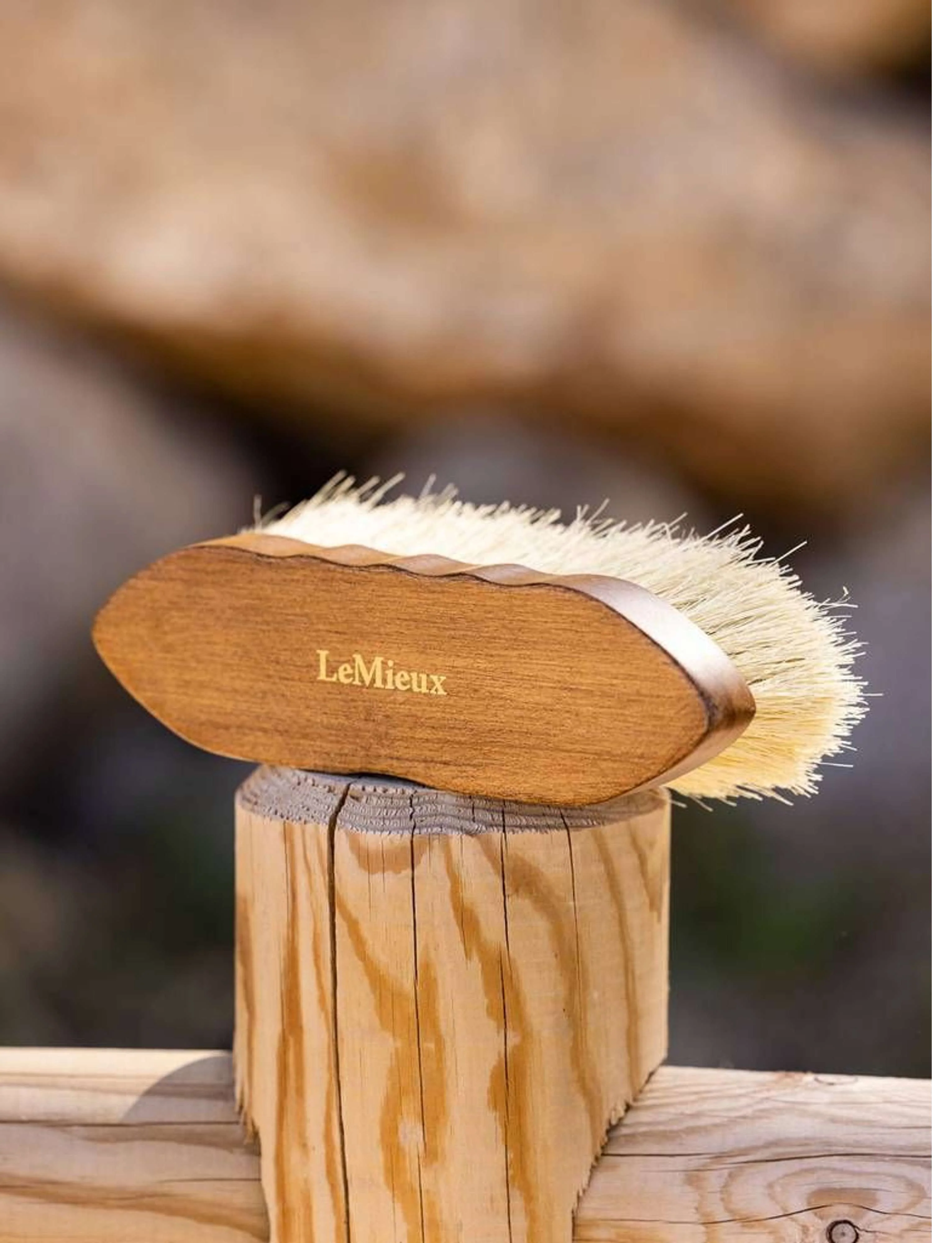 LeMieux Brosses Artisan Deep Clean Dandy Marron - Image 3