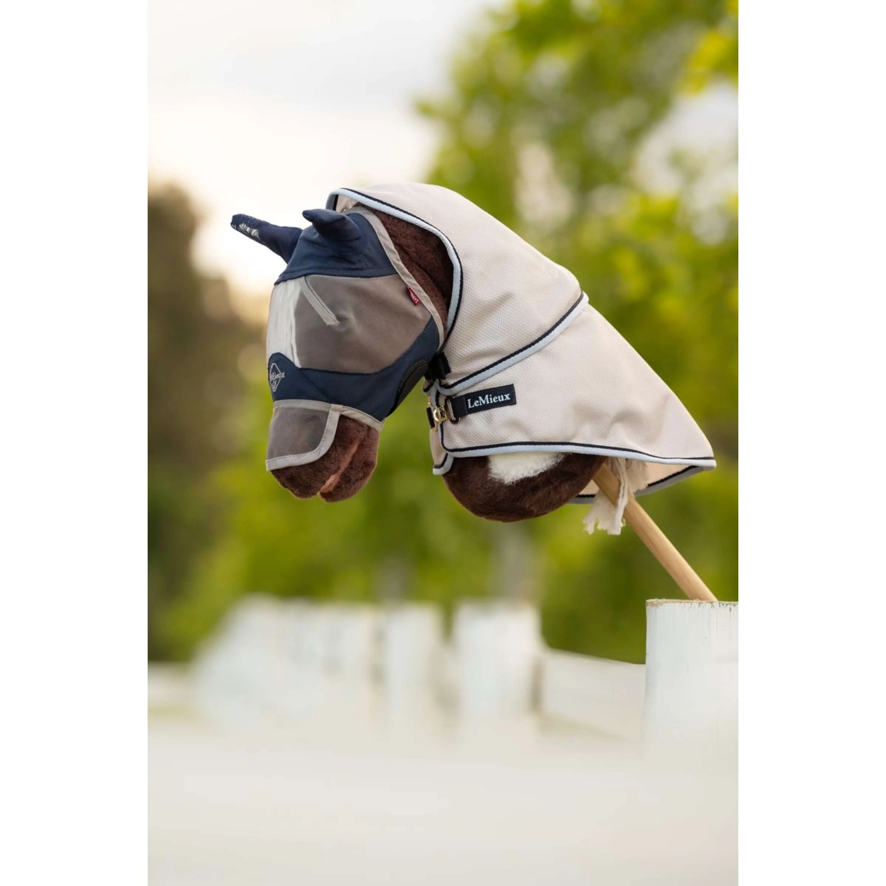 LeMieux Hobby Horse Couverture anti-mouches Gris - Image 3