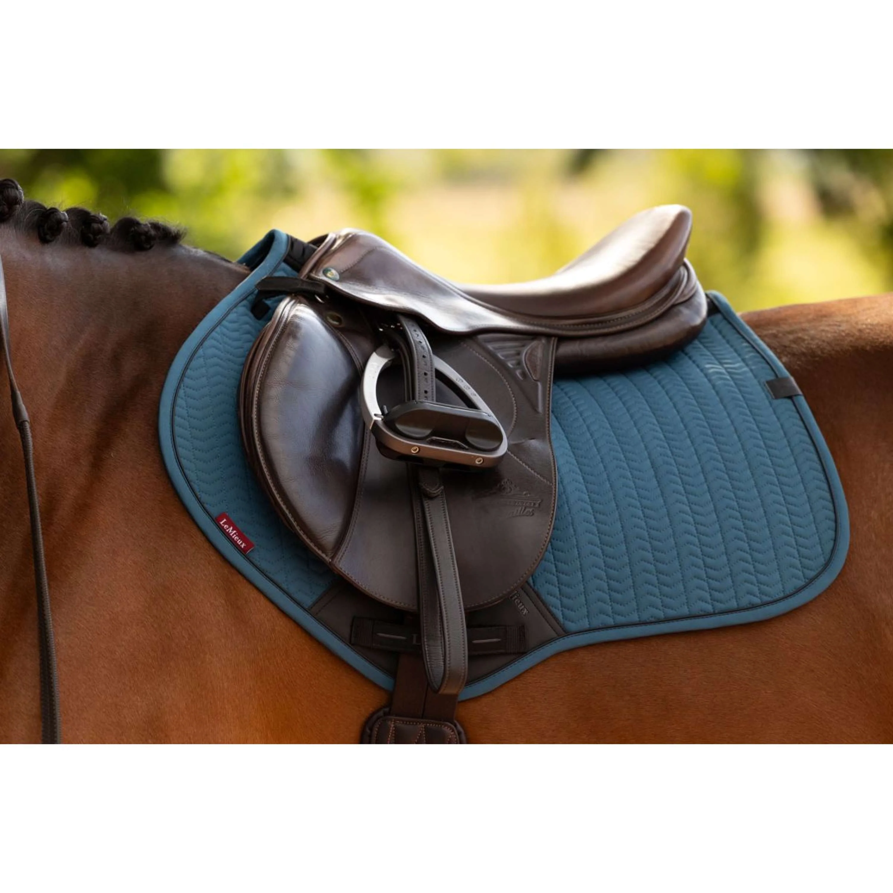LeMieux Tapis de Selle Essence Close Contact Square de Saut Jungle - Image 3