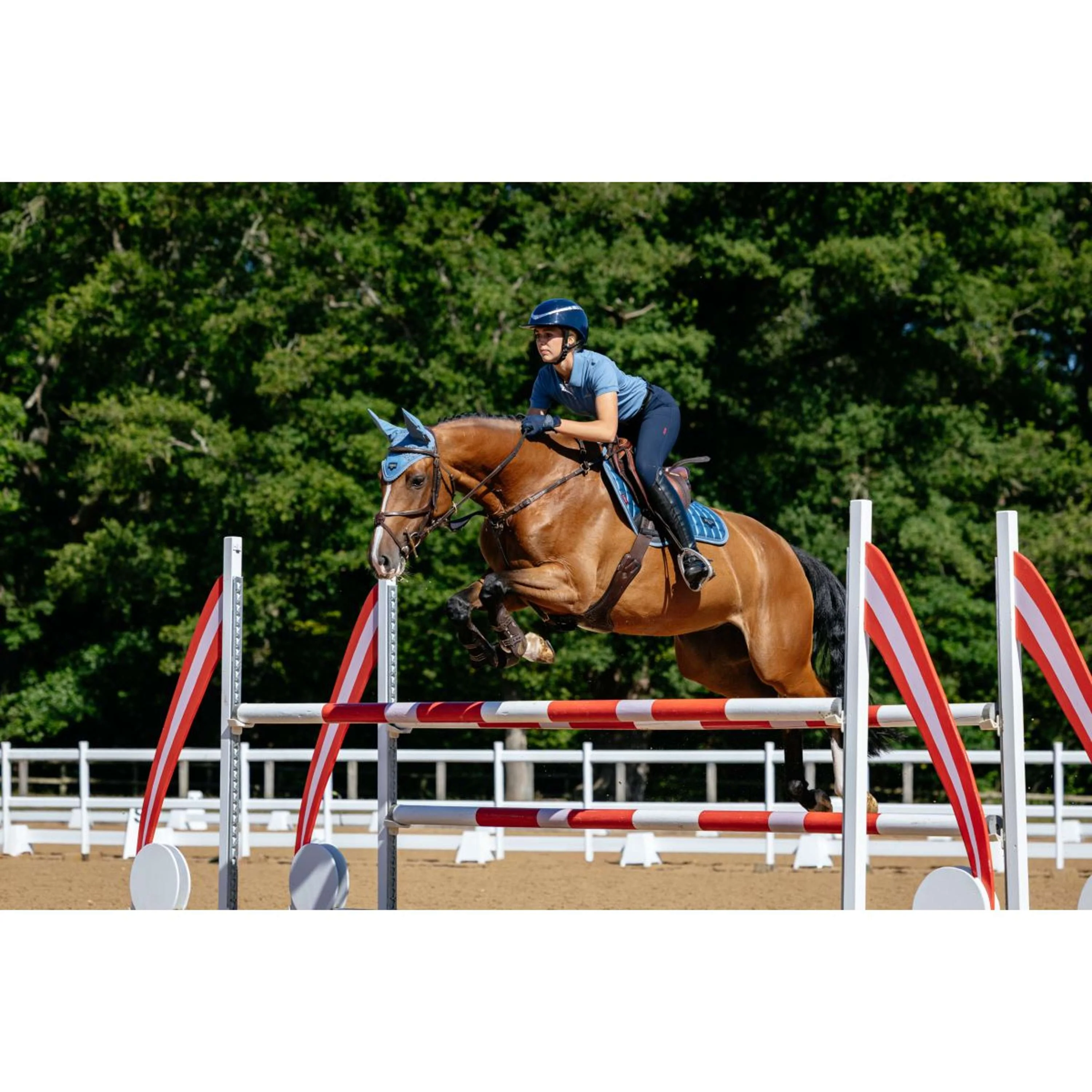 LeMieux Tapis de Selle Loire Classic Square Close Contact Ice Blue - Image 3