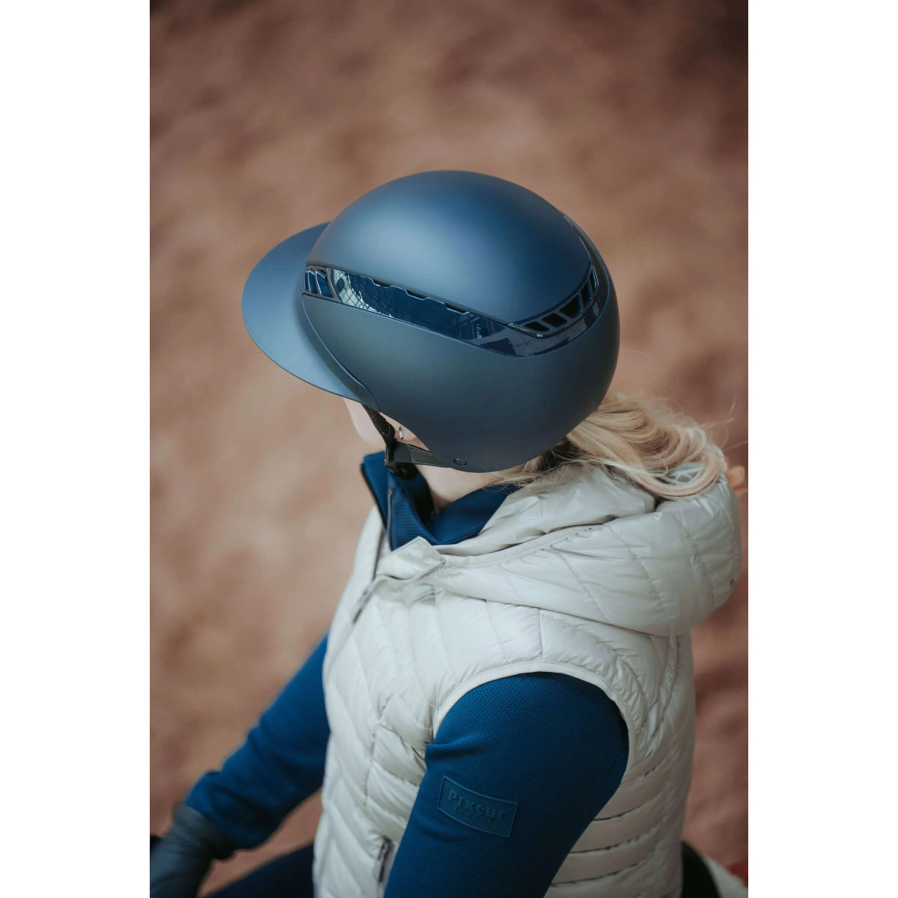 Pikeur Bombe AirLuxe Pure Visière longue Midnight Blue - Image 4