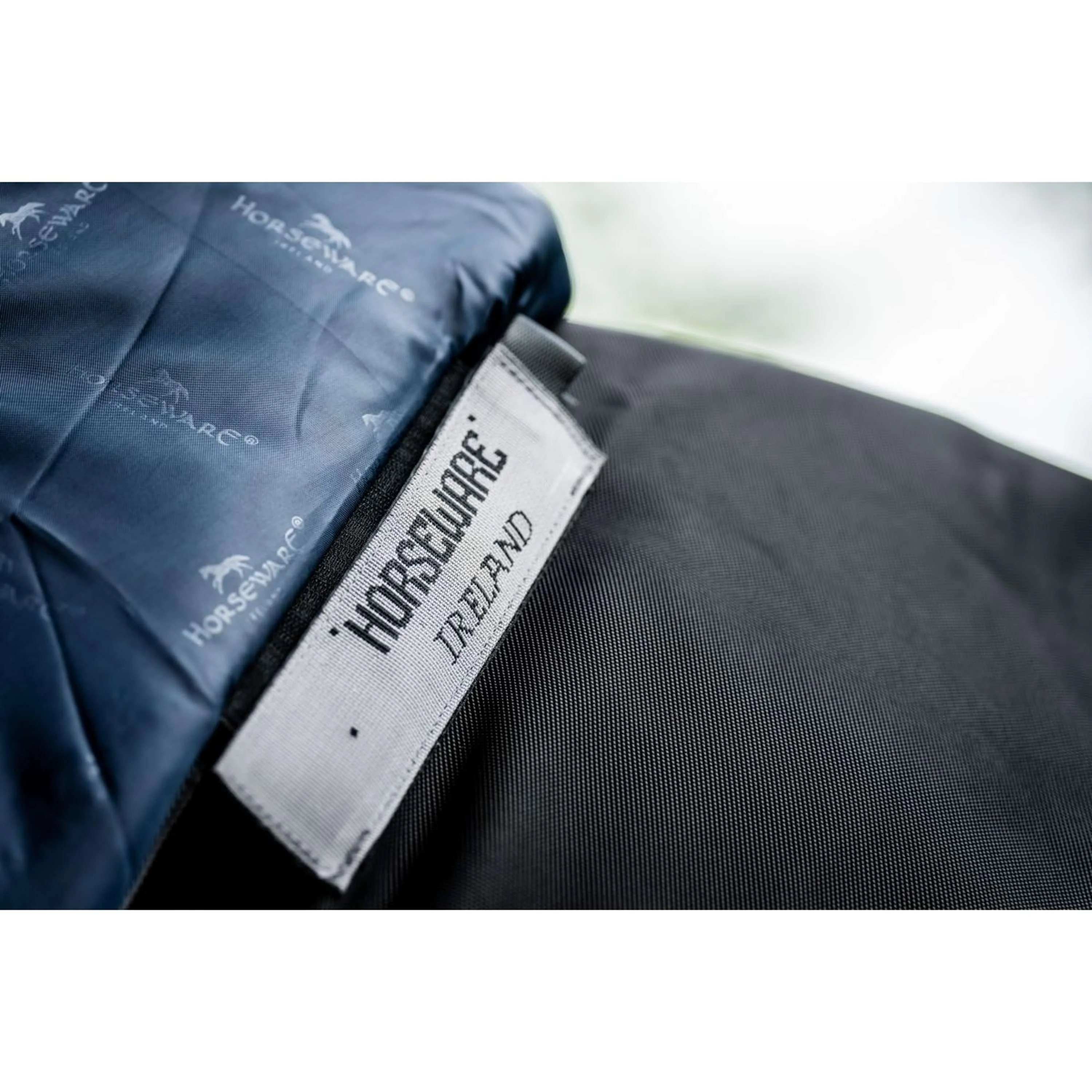Rambo Chemise Turnout 1680D Plus 100g Noir/Thunderstorm Grey/Silver - Image 2