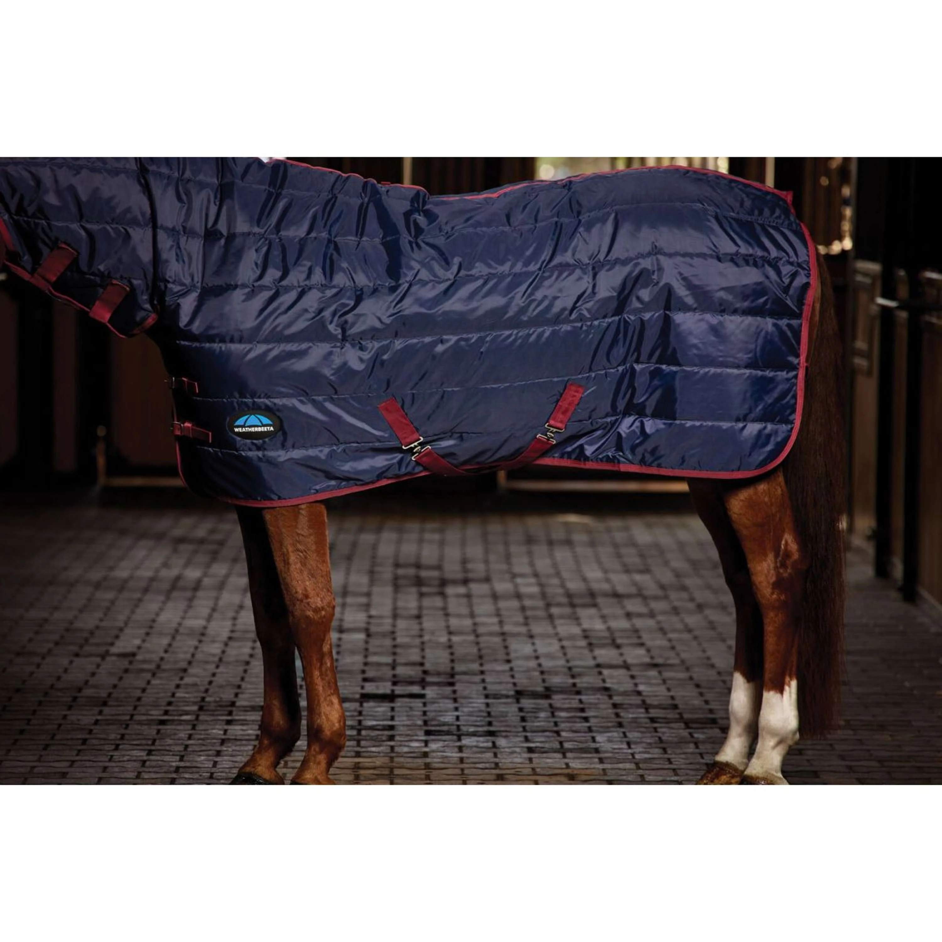 WeatherBeeta Couverture d'Écurie ComFiTec 210D Channel Quilt Combo Neck 100g Marine/Bordeaux - Image 4