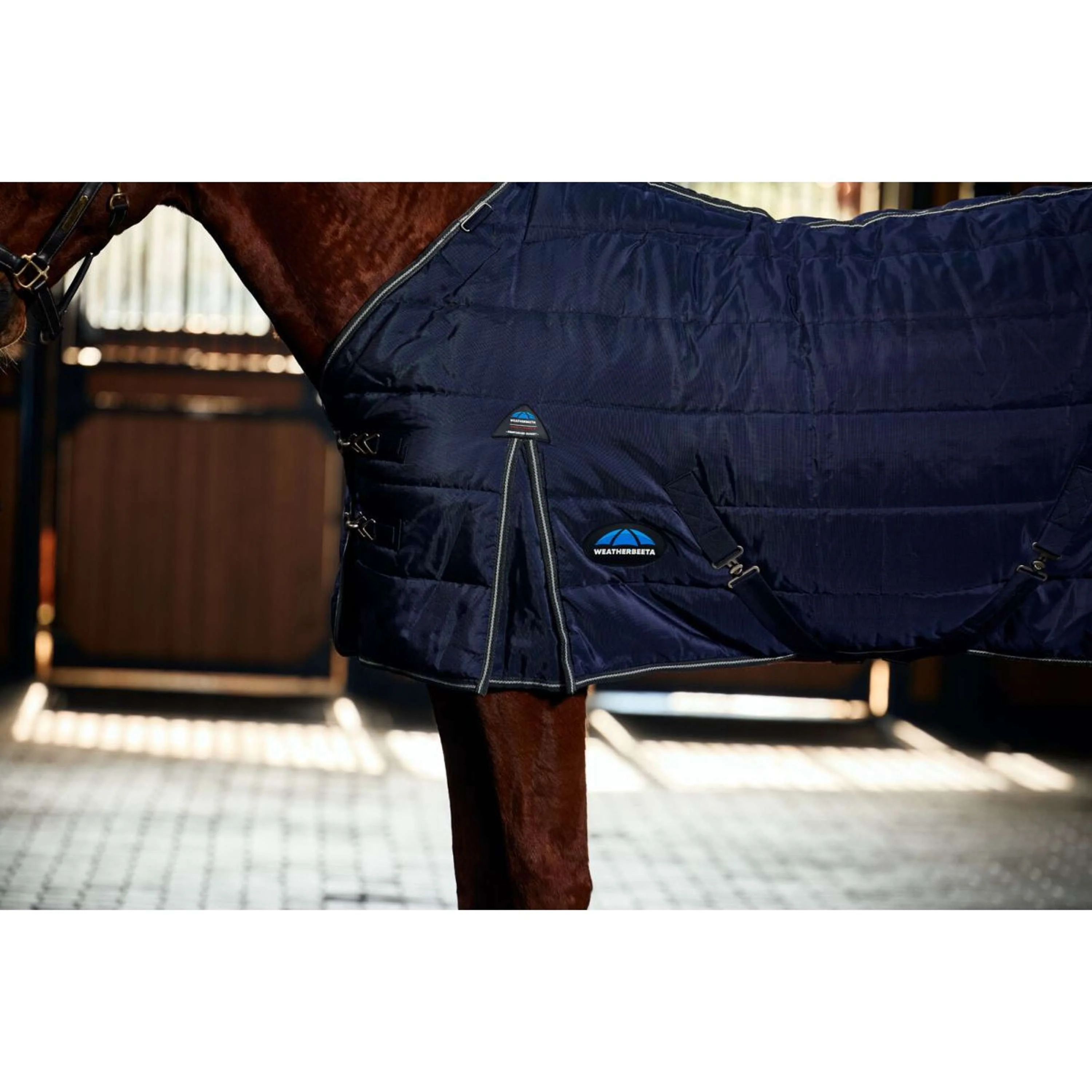 WeatherBeeta Couverture d'Écurie ComFiTec PP Channel Quilt Detach-A-Neck 220g Navy/Charcoal - Image 6